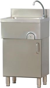 TLMM 54 Handwashing on steel cabinet with knee control